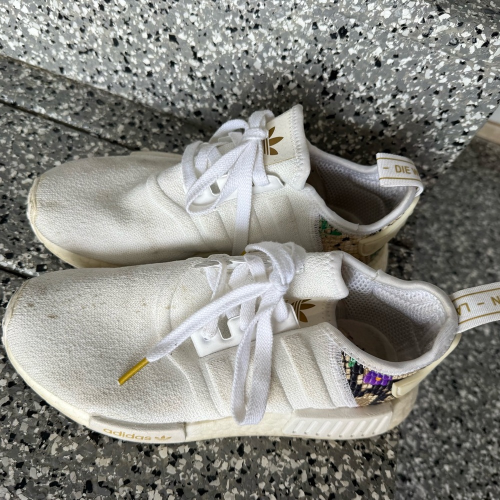 Adidas Womens White Sneakers with Snakeskin Accents - Picture 2 of 11